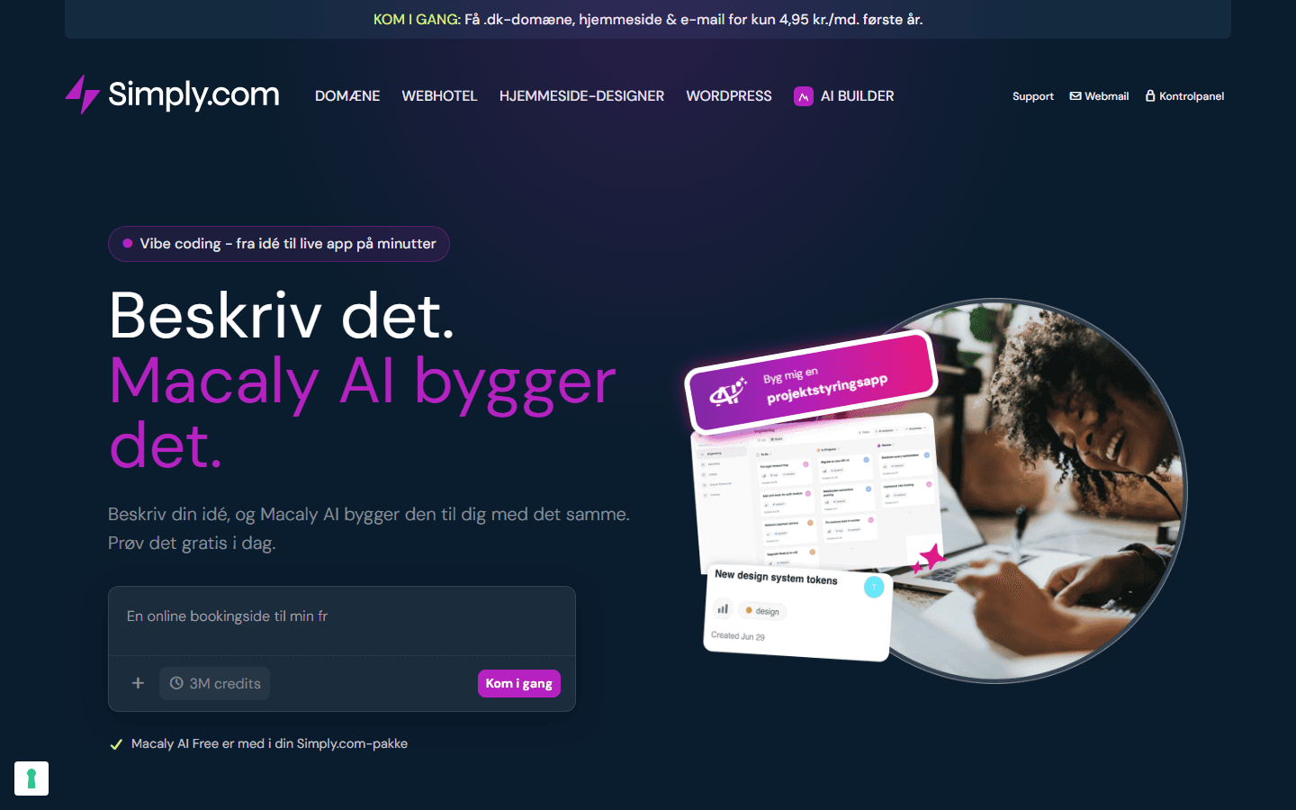 Simply.com's side om Macaly AI med overskriften »Beskriv det. Macaly AI bygger det.«, et felt til at beskrive sin idé med »3M credits« og knappen »Kom i gang«, og linjen »Macaly AI Free er med i din Simply.com-pakke«.